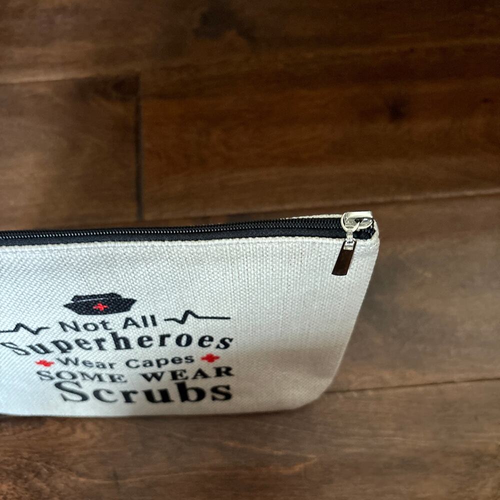 Nurse Gift Makeup Cosmetic Bag Zip‎ Up Pouch NEW - Picture 2 of 4